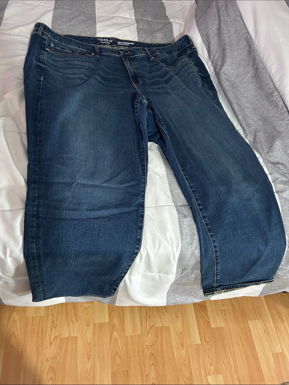 torrid Dark Blue perfect boyfriend ankle jeans